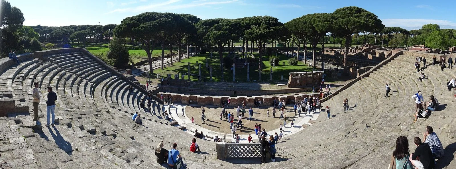 Il teatro romano degli scavi di Ostia Antica